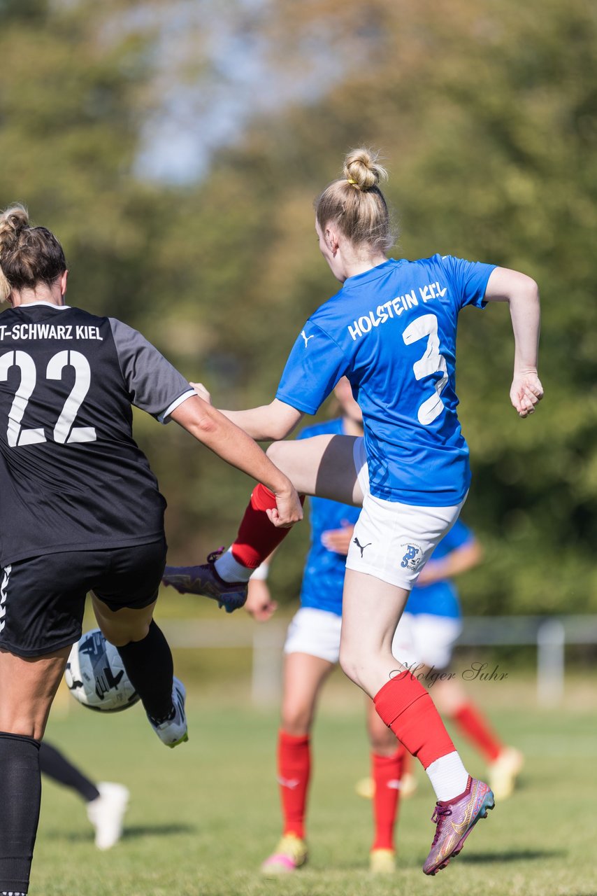 Bild 224 - F Holstein Kiel 2 - SSG Rot-Schwarz Kiel 2 : Ergebnis: 5:0